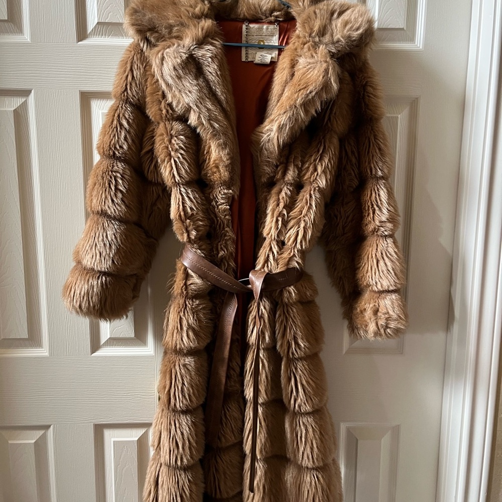White Stag Faux Fur Coat in Brown very warm